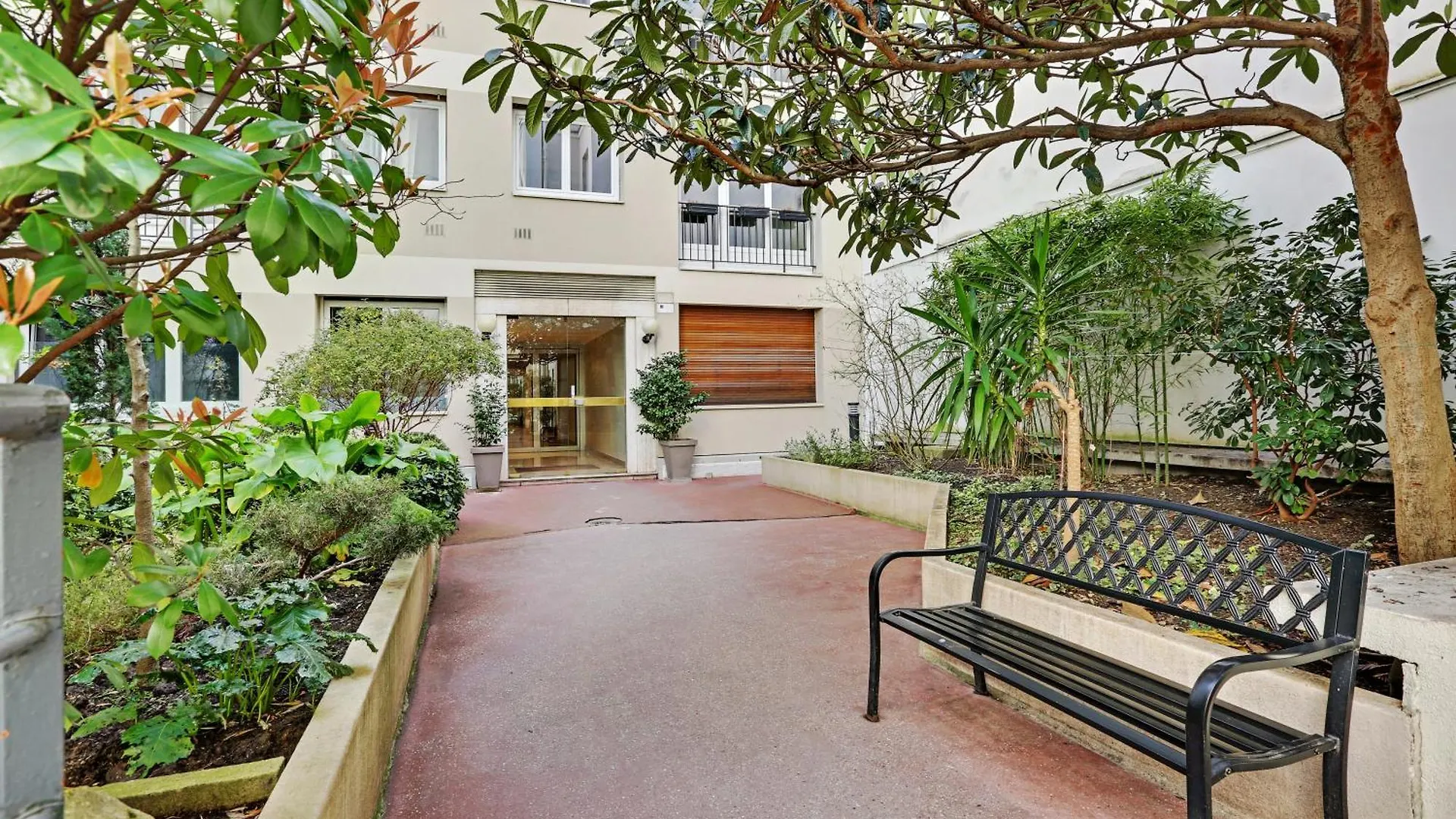 Apartment Nice Flat Folies Bergeres - Bail Mobilite - Imhost Paris