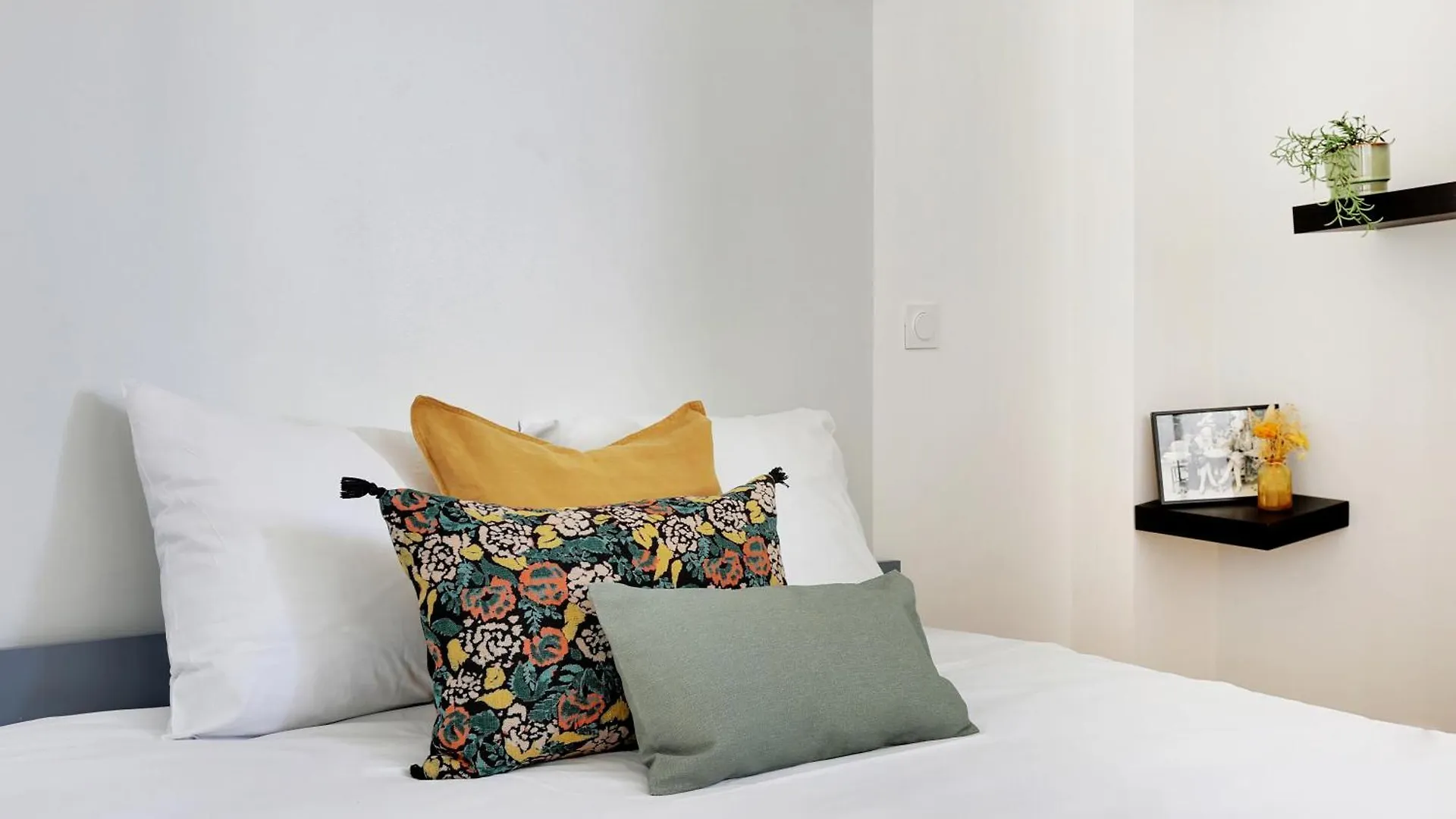 Nice Flat Folies Bergeres - Bail Mobilite - Imhost Paris